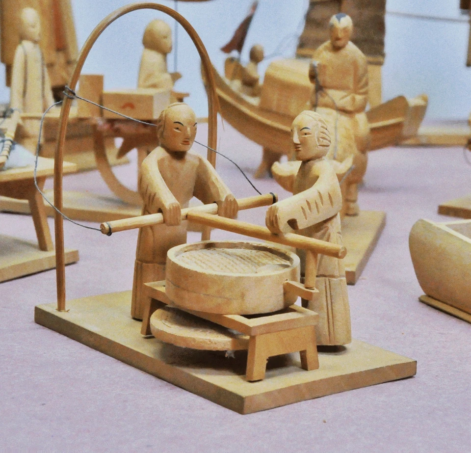 RARA colección de estatuillas de madera blanca de principios del siglo XX de Ningbo, China Foto 2 de 4