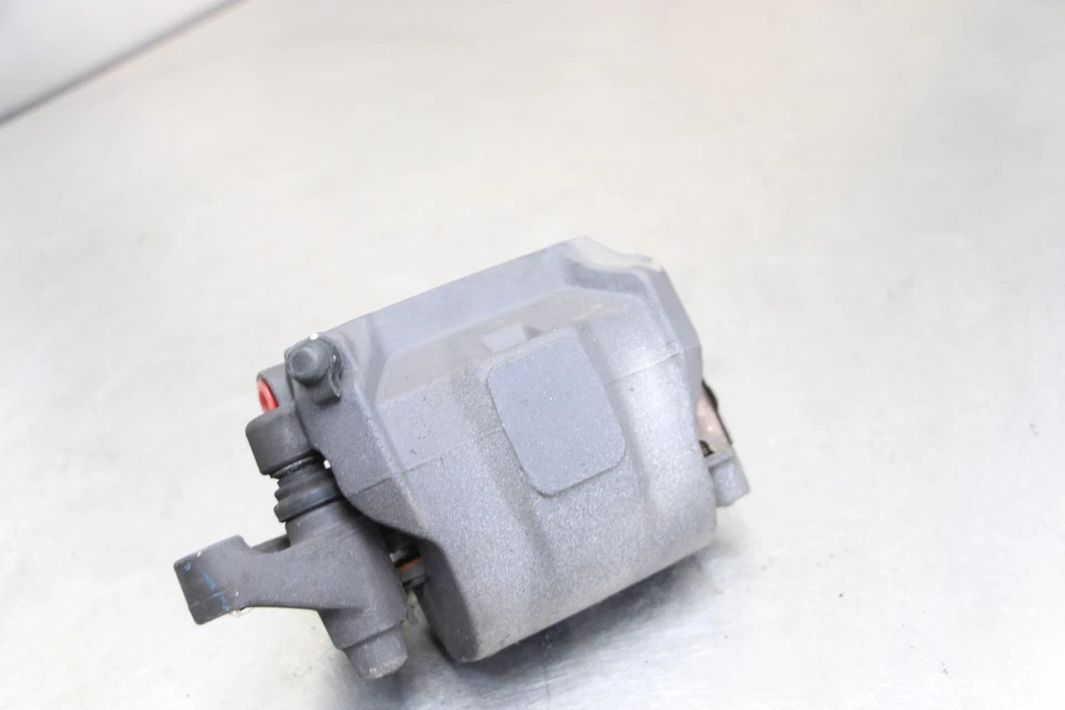 13-18 HONDA CBR500R CBR 500 RIGHT FRONT BRAKE CALIPER Foto 4 de 4