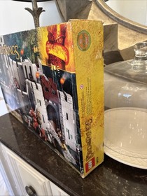 LEGO The Lord of the Rings: The Battle of Helm&rsquo;s Deep (9474) Box Only with Wear