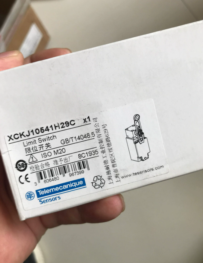 Interruttore Di Finecorsa XCKJ10541H29C XCK-J10541H29C &ndash; Nuovo Spedizione Rapida