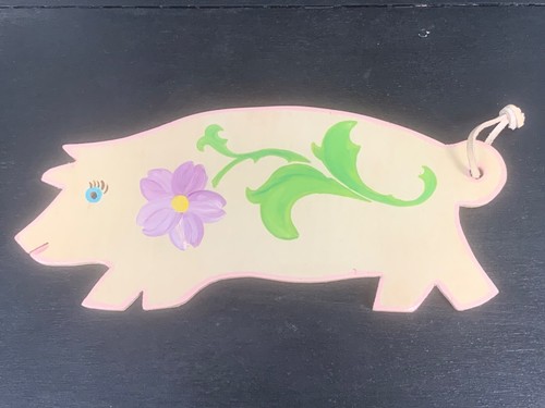 Handmade & Hand-painted Figural Pig Wooden Cutting Board / Decorative 10.5 x 4.5