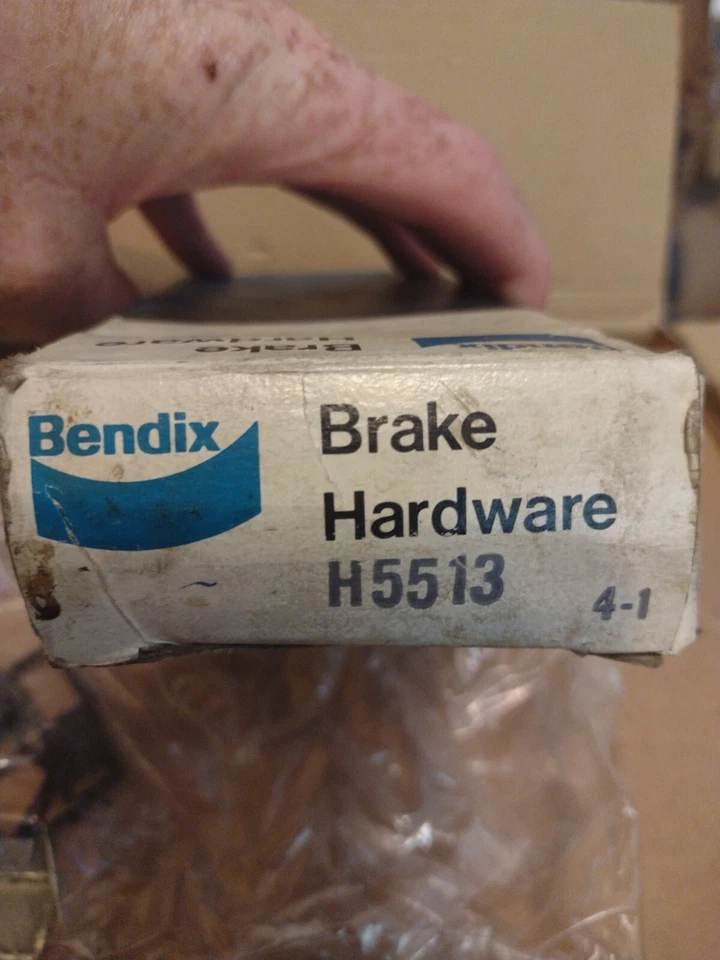 Resorte de herrajes de freno Bendix H5513 para Pontiac T1000 Chevy Chevette 1976-1982 Foto 2 de 3