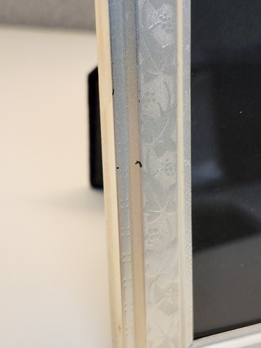 Decorel Vintage Style Silver Leaf Pattern Rectangle Photo Frame 8x10 Easel Back - Picture 7 of 10