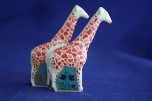 ROYAL CROWN DERBY NOAH'S ARK GIRAFFE PAIR - BRAND NEW / BOXED - Picture 2 of 7