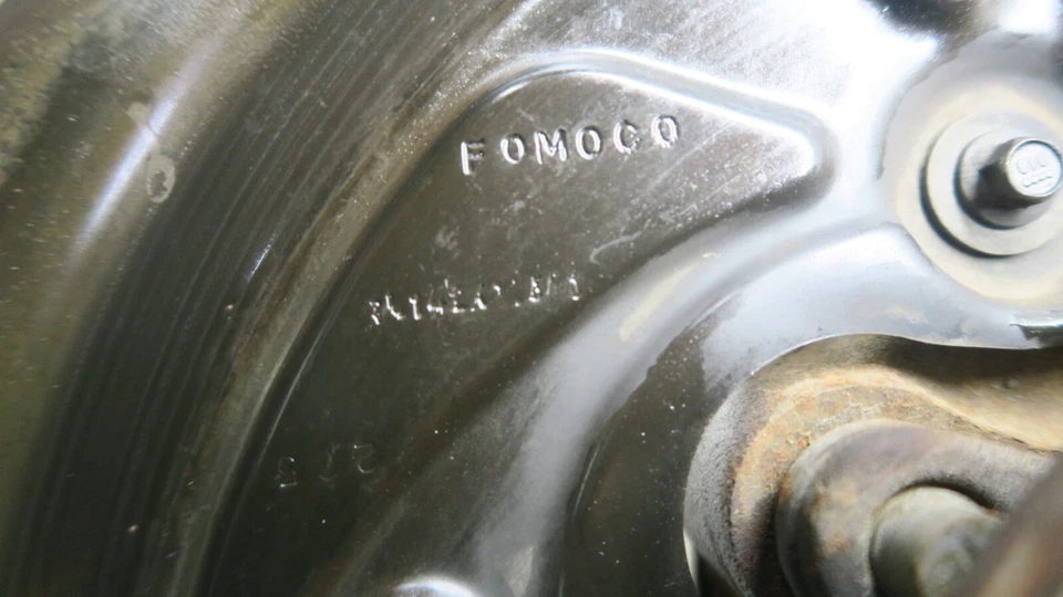 Ford Expedition 2015-2017 OEM 4x4 husillo delantero izquierdo cojinete de buje de nudillo Foto 4 de 4