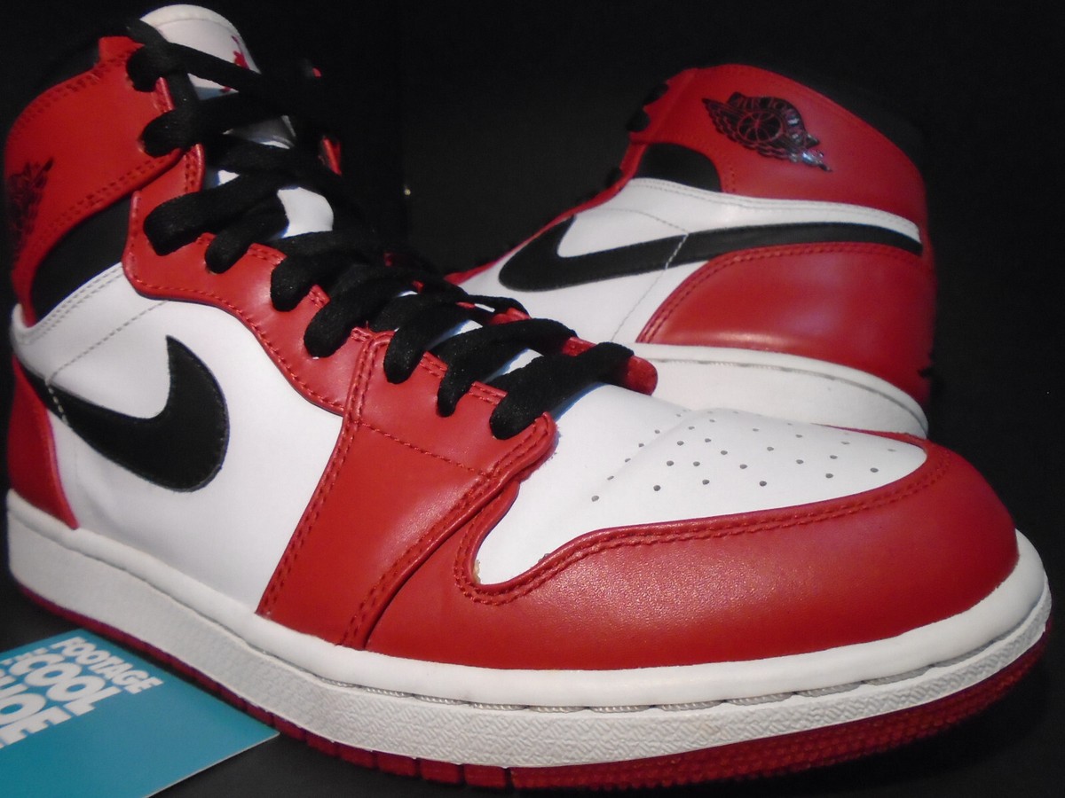 NIKE AIR JORDAN 1 RETRO HIGH OG I CHICAGO BULLS WHITE BLACK RED