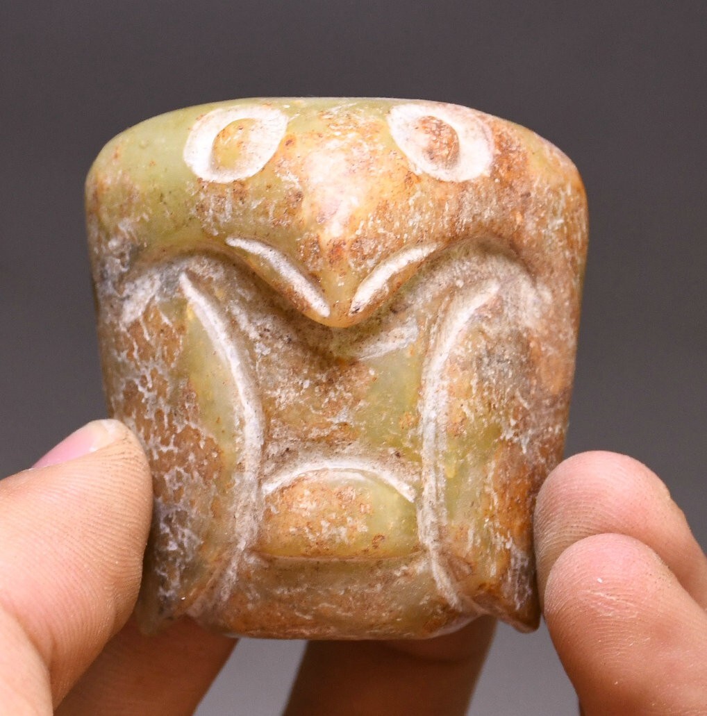 4.5CM China Hongshan Culture Old Jade Carved Fengshui Bird Animal Amulet Pendant