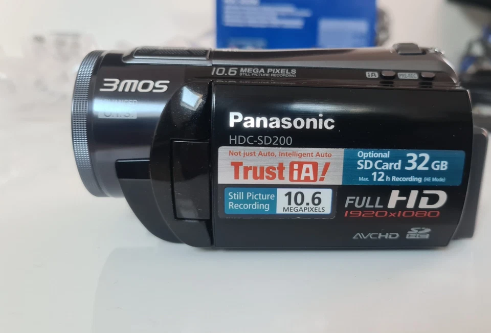 Panasonic HDC-SD200 Camcorder - NEW - Image 2 of 4