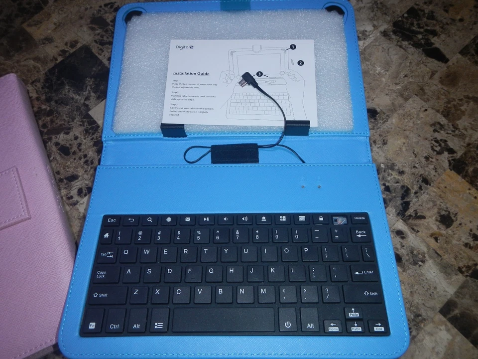 Digital2 9" Micro USB Keyboard case for Android tablets w/keyboard, adjustable u - Image 4 of 4