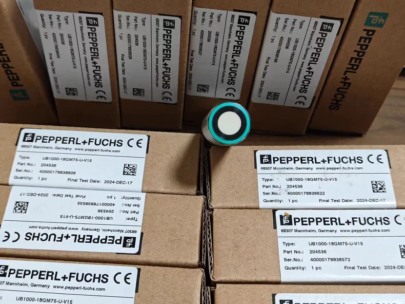 1PC NEW PEPPERL+FUCHS UB1000-18GM75-U-V15 ultrasonic sensor free shipping - Image 3 of 3