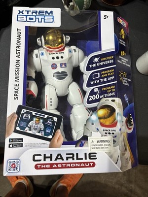 Xtrem Bots Charlie The Astronaut Remote Controlled Robot damaged box
