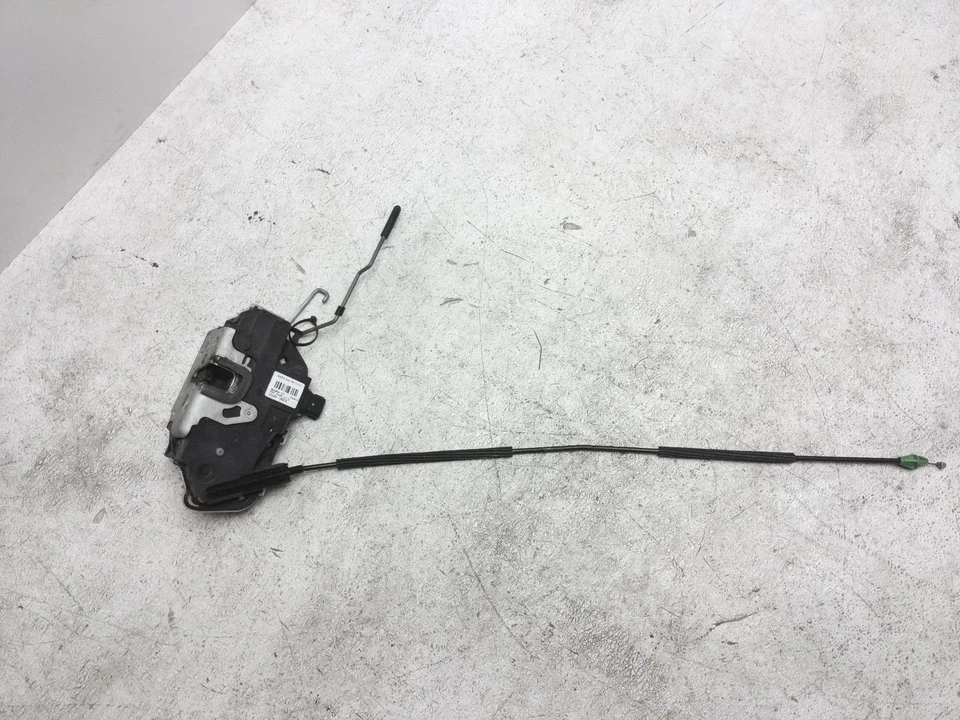 Actuador de cierre de cerradura de puerta delantera izquierda Ford Mustang 2010-2014 Ar3z-63221A00-B Foto 4 de 4