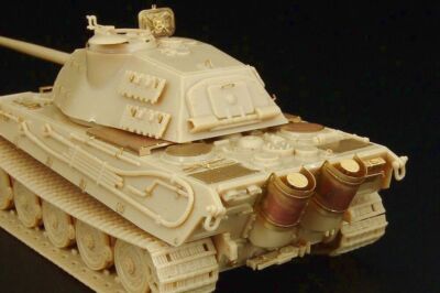 Hauler Models HLH72054 - 1:72 Tiger II Ausf  B  Königstiger  (Revell kit) - Zube