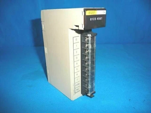 Omron C200H-OC221 C200HOC221 Output Unit C