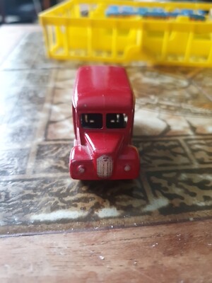 Matchbox #47 A 1 Ton Trojan Van Brooke Bond Tea Some Chips No Box