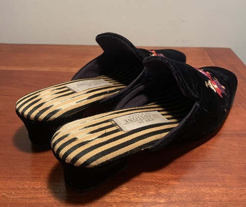 Amy Jo Gladstone Slip On Black Velvet Shoes With Monkeys Size Small - Picture 3 of 8