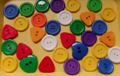 LOT OF 30 assorted  colors  sizes & shapes of  2 HOLE BUTTONS, NEW