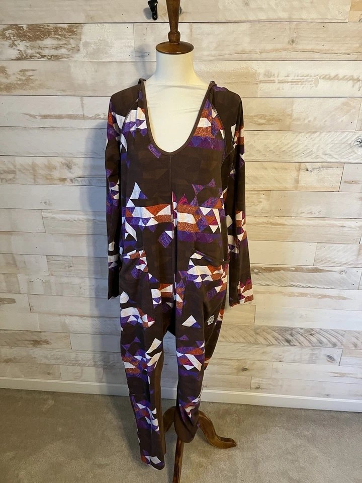 NWT Free people size XS Hot shot romper pullover inseam 21” has pockets - Image 4 of 4