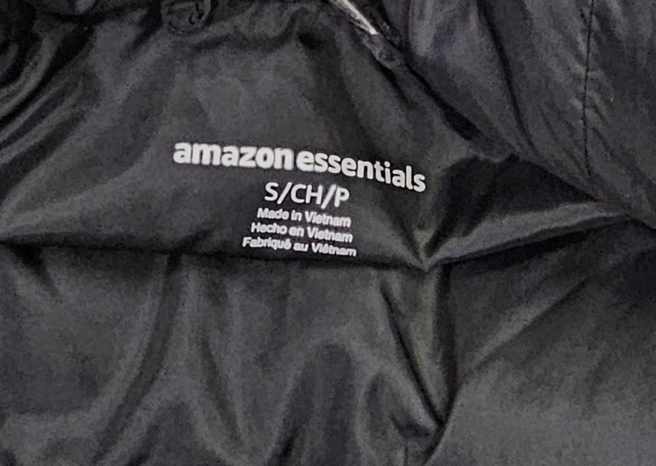 Amazon Essentials Black Packable Lightweight Wate… - image 5