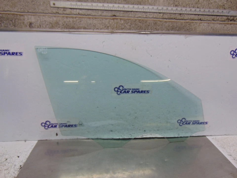 Kia Ceed Window Glass 06-09 Drivers right Front Drop pane 5 door - Image 1 of 4