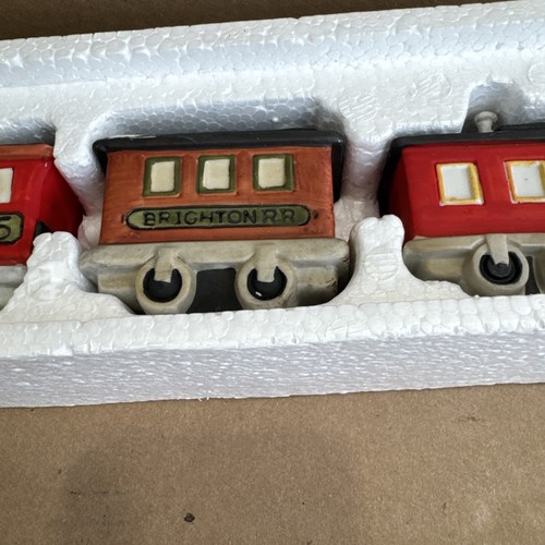 DEPT 56 'VILLAGE TRAIN ' RARE PIECE - Picture 3 of 6