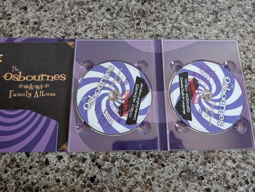 The Osbournes Season 1 (DVD, 2 discs) UNCENSORED **Good w/ insert** - Picture 2 of 6
