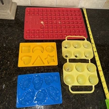 Lot Of Jello Giggles Plastic Molds
