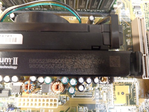 ASUS P2B-LS Motherboard With Pentium II 400 And 512 Mb Ram - Afbeelding 6 van 15