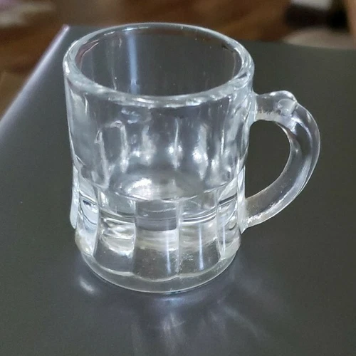 VINTAGE FEDERAL GLASS  MINIATURE MUG SHOT GLASS TOOTHPICK HOLDER 2'' HIGH
