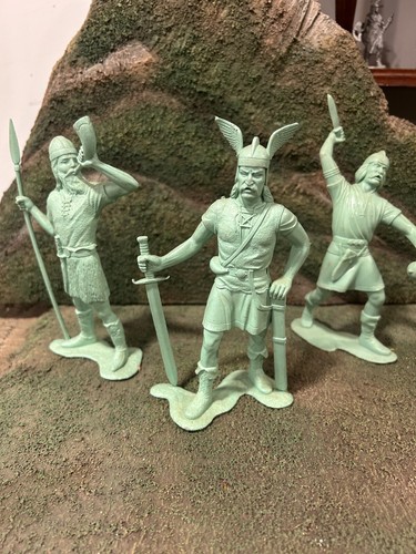 Marx 3 Vintage 1964 Original Marx 6 in Viking Figures! - Picture 9 of 10