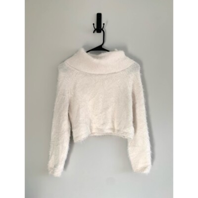 URBAN OUTFITTERS Cropped Turtleneck Eyelash Sweater Size XS