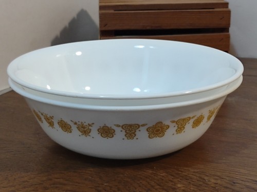 Corelle Butterfly Gold Soup Salad Cereal Bowls 6.25" 2 ser As seen on "Anti-Hero - Picture 4 of 4