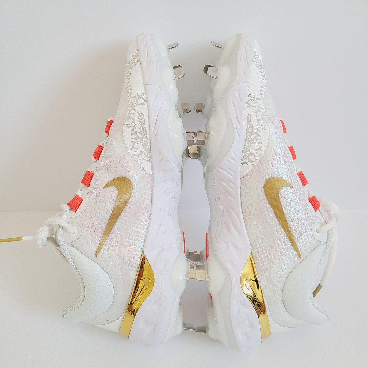 Nike Alpha Huarache Elite 4 Low Baseball Cleats Men\'s 9.5 White Gold FD2745-119 Nike Alpha Huarache Elite 4 Low Baseball Cleat - Men main image 2