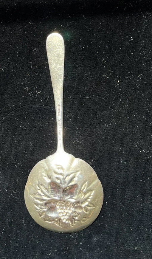 Colher S. Kirk & Son Vintage Prata Esterlina Repousse Bon Bon - Imagem 2 de 2