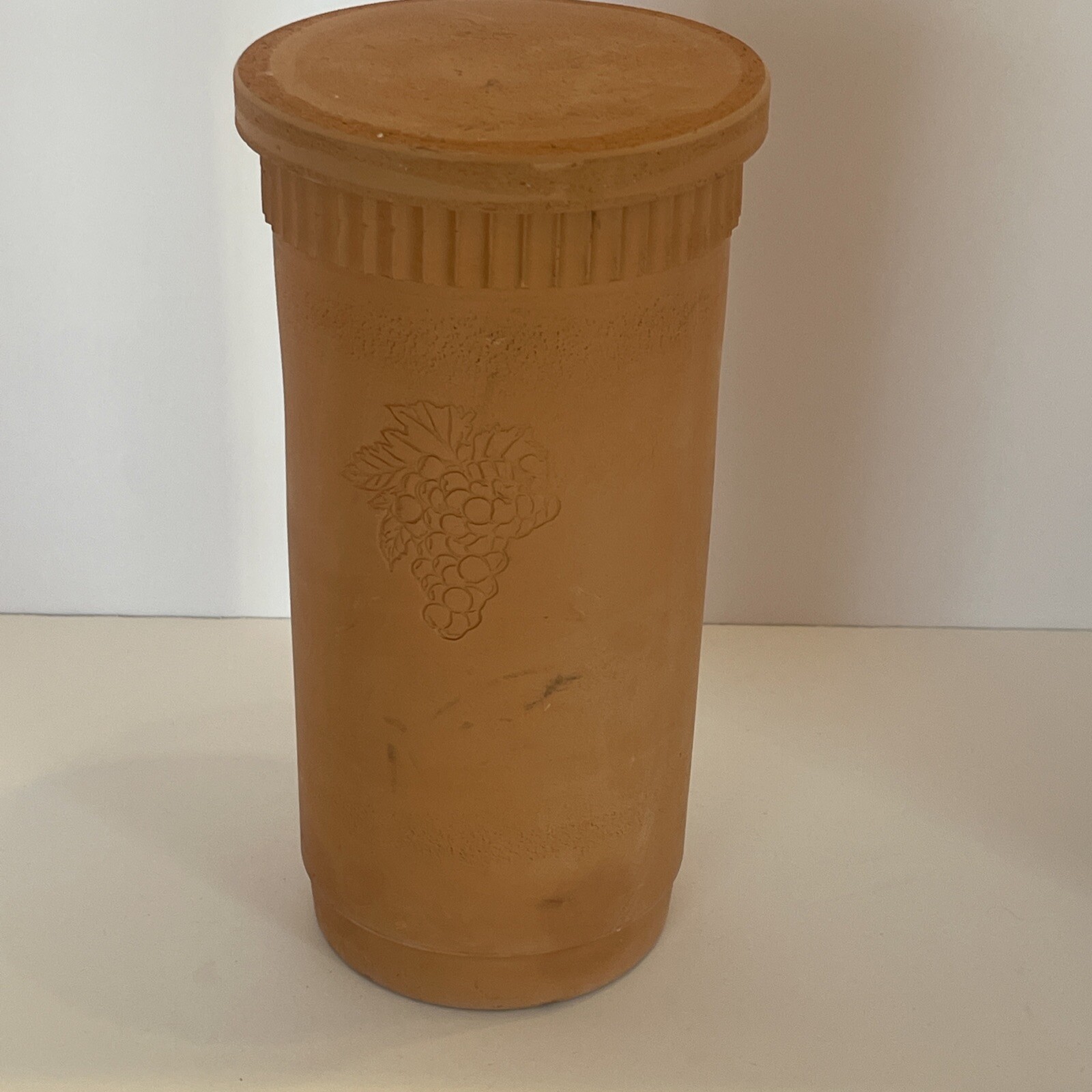 Vintage Vino 9.5" Clay Wine Cooler with cover saucer Made in Italy