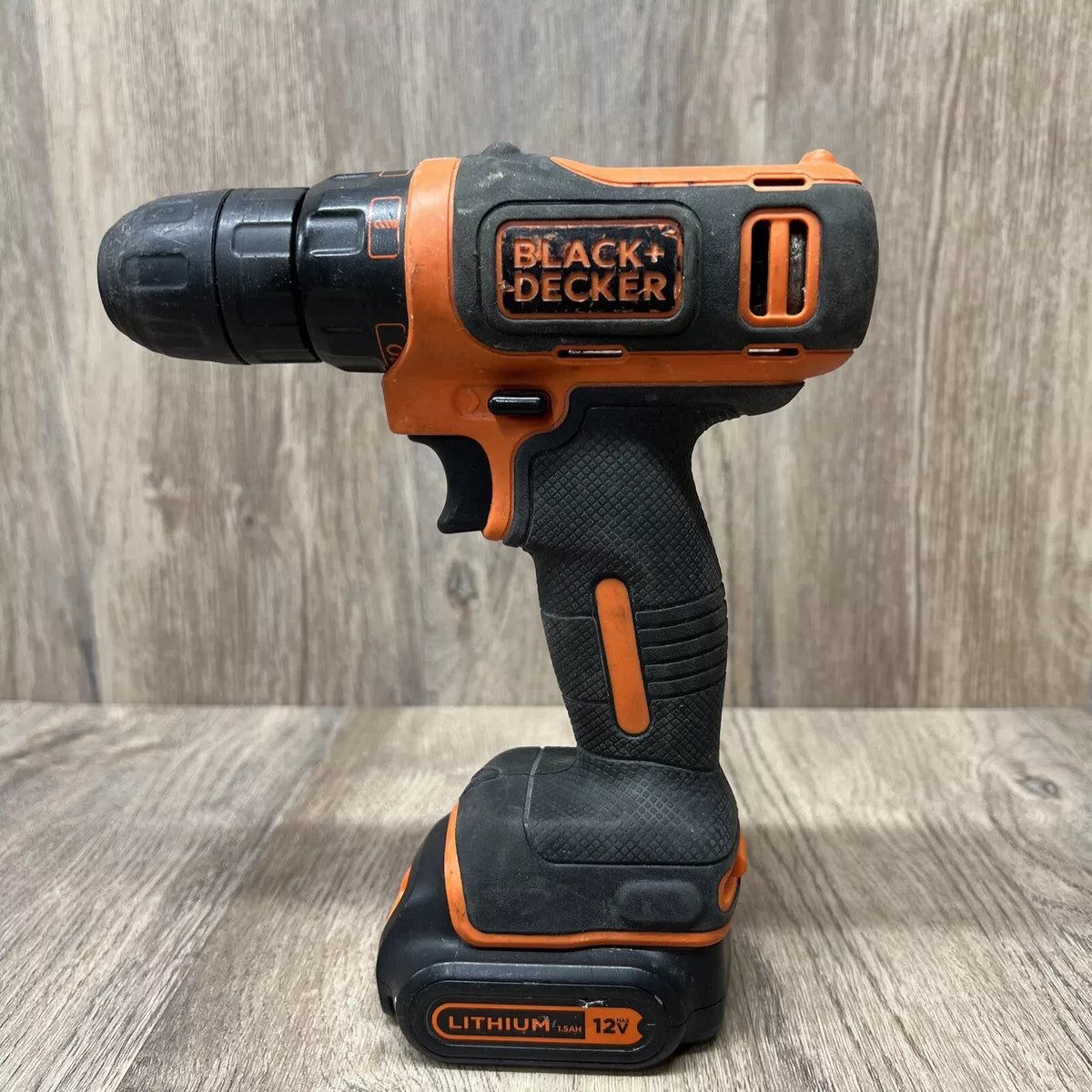 Black & Decker 12V Max Lithium 3/8 DRILL/DRIVER & Battery BDCDD12