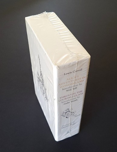 Alice's Adventures Slipcase Edition 2 Vol Illustrated By Mervyn Peake Sealed New - Picture 10 of 10