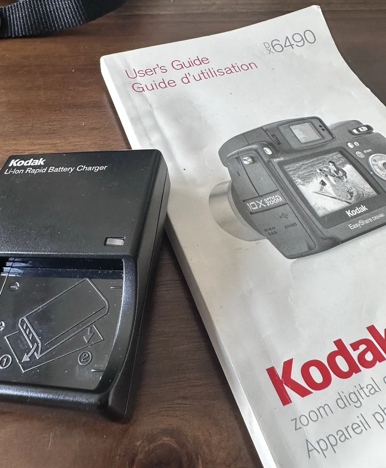 Black Kodak EasyShare DX6490 4.0MP 10x Zoom LCD Digital Camera, Case Tested - Image 3 of 4