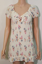Madden NYC Beautiful Floral Pattern Cinch Style Bodice Puff Sleeves Dress Size M