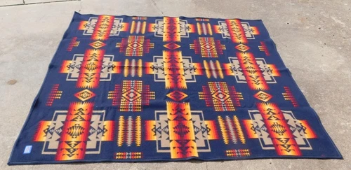 PENDLETON Beaver State Wool Blanket 78" x 64" Native American Decor Southwest