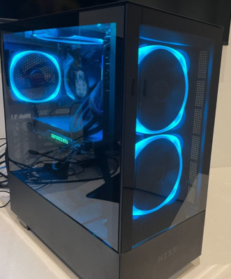 Custom Built i7-9700k 2070 Super NZXT Water Cooled 1TB WD Black NVME 16 GB DDR4 