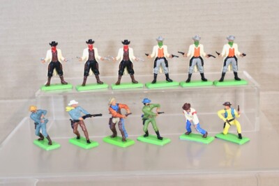 BRITAINS DEETAIL 12 x AMERICAN WILD WEST COWBOYS FIGHTING 5ol