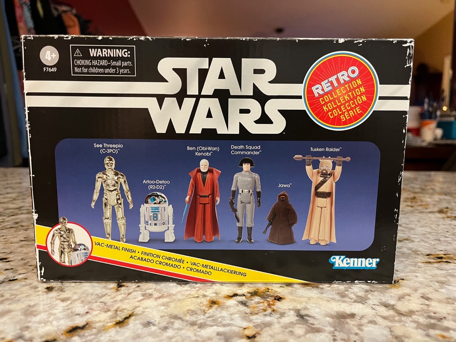 A collection of various Star Wars action figures by Hasbro & Kenner