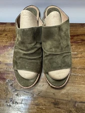 Sofft Shoes Aneesa Size 9, Olive green, slides, chunky heel, EUC