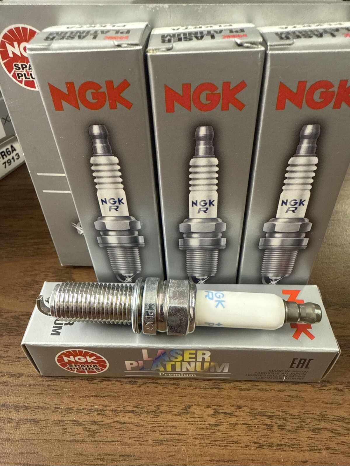 4-Pack of REAL Genuine NGK 4288 Laser Platinum Premium Spark Plugs - PLKR7A