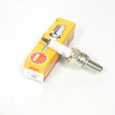 Bougie d'allumage NGK pour Moto Hyosung 125 Gt R Comet 2006 à 2012 CR8E Neuf - Photo 1/3