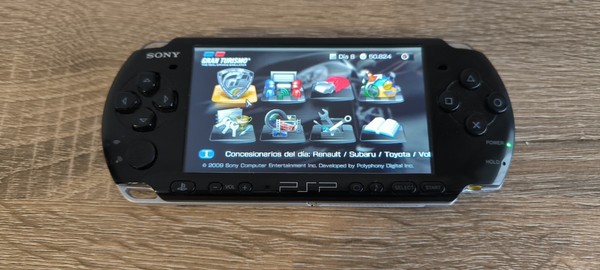 Sony PSP 3000 Black Console CFW + 128GB Memory Stick + Charger + Case