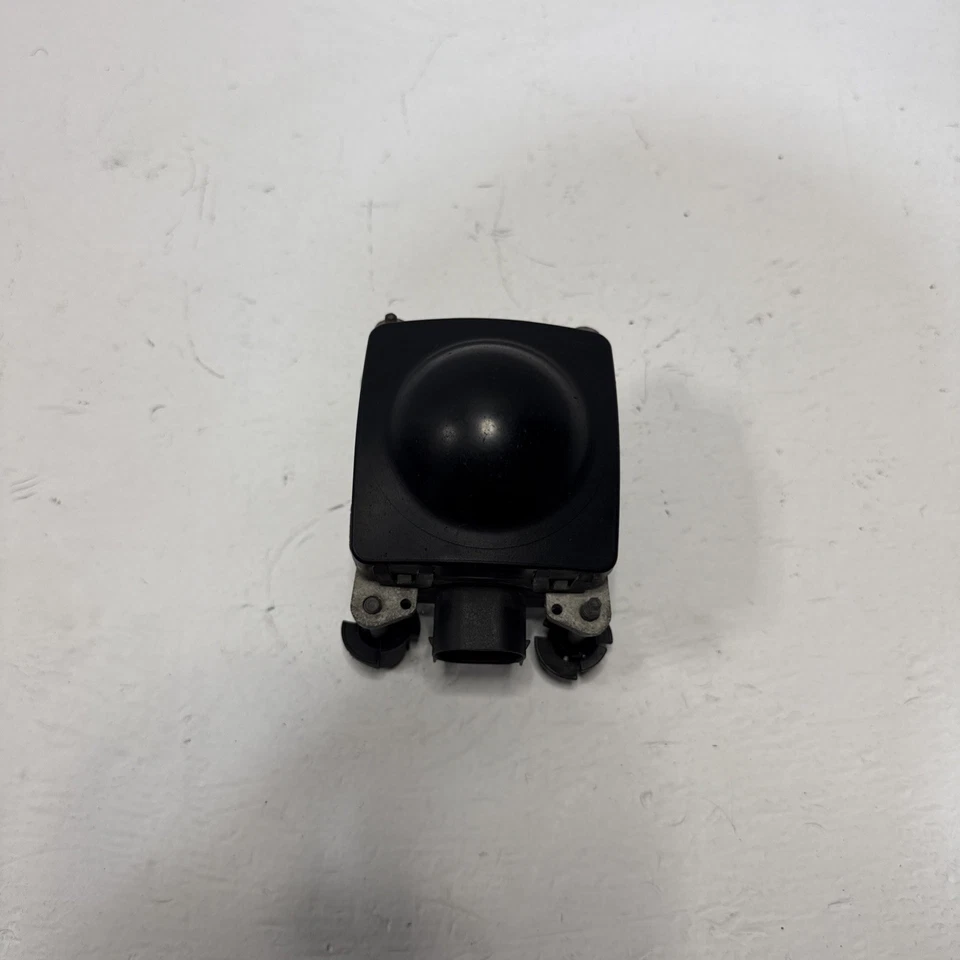 04-10 BMW E60 E64 E63  ACC2 SCU ACTIVE CRUISE CONTROL RADAR SENSOR DISTRONIK OEM - Image 4 of 4