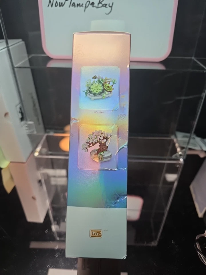 Loz Mini Blocks "Eternal Flowers Cherry Blossom Tree" (No. 1661 426 Pieces)"New" - Image 2 of 4