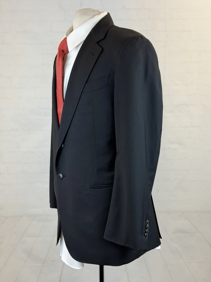 Blazer Giorgio Armani Italia Para Hombre Negro Sólido 100% Lana Dos Botones 42R $2,895 Foto 2 de 4